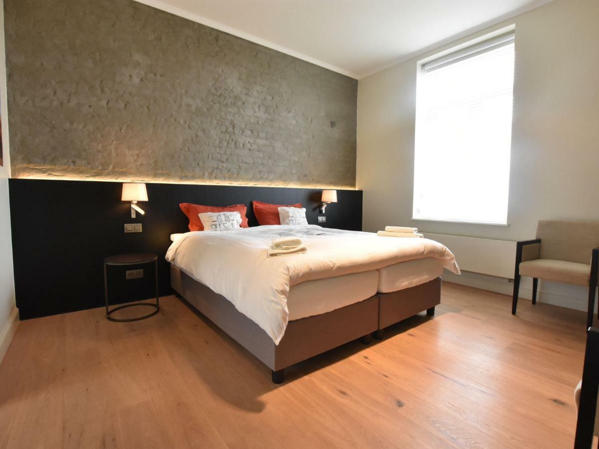 Villa Spacious In Knokke Heist With Garden Bruges